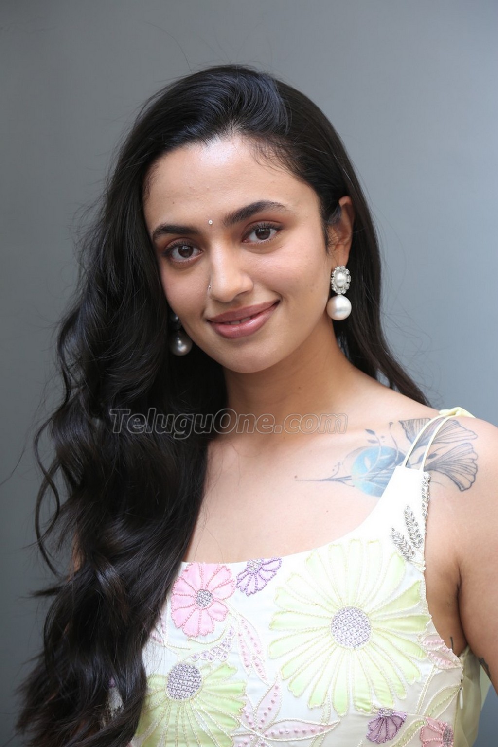 Actress Malavika Nair Images